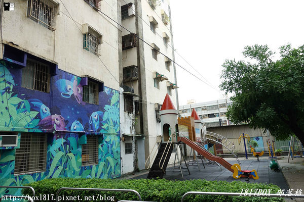 【高雄。苓雅】衛武營彩繪社區。衛武迷迷村。整個社區就是巨人的美術館