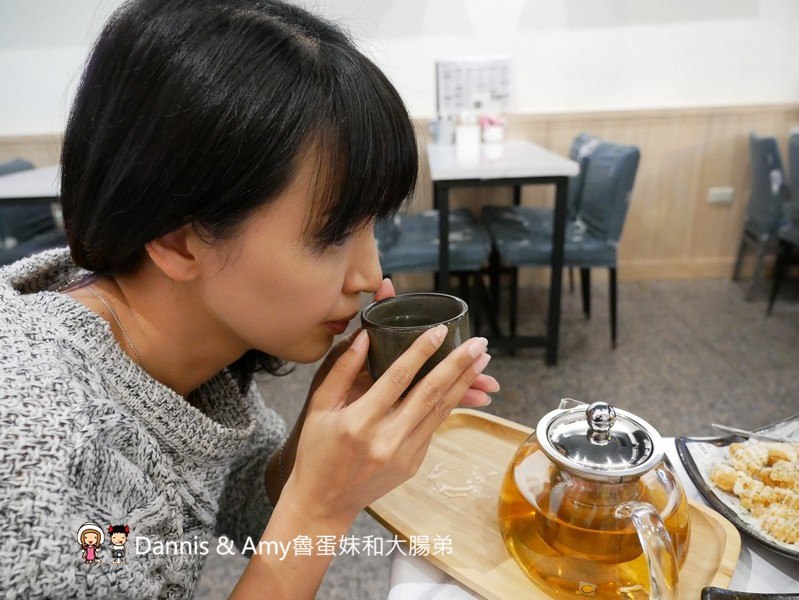 《新竹開到凌晨的店推薦》茶街複合式飲食店。從晚餐賣到宵夜。深夜牛肉麵x手工水餃x珍珠奶茶終於開賣啦!︱跨年包場聚餐超適合(影片) 《新竹開到凌晨的店推薦》茶街複合式飲食店。從晚餐賣到宵夜。深夜牛肉麵x手工水餃x珍珠奶茶終於開賣啦!︱跨年包場聚餐超適合(影片)