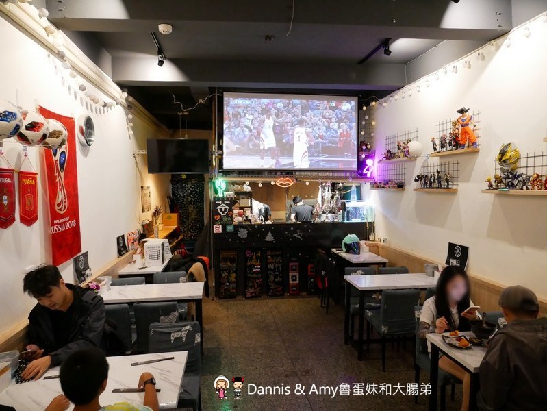 《新竹開到凌晨的店推薦》茶街複合式飲食店。從晚餐賣到宵夜。深夜牛肉麵x手工水餃x珍珠奶茶終於開賣啦!︱跨年包場聚餐超適合(影片) 《新竹開到凌晨的店推薦》茶街複合式飲食店。從晚餐賣到宵夜。深夜牛肉麵x手工水餃x珍珠奶茶終於開賣啦!︱跨年包場聚餐超適合(影片)