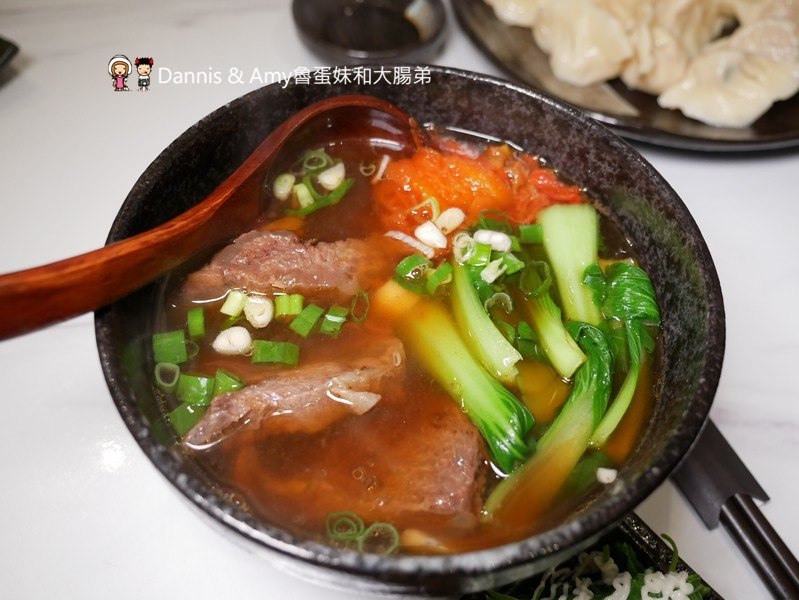 《新竹開到凌晨的店推薦》茶街複合式飲食店。從晚餐賣到宵夜。深夜牛肉麵x手工水餃x珍珠奶茶終於開賣啦!︱跨年包場聚餐超適合(影片) 《新竹開到凌晨的店推薦》茶街複合式飲食店。從晚餐賣到宵夜。深夜牛肉麵x手工水餃x珍珠奶茶終於開賣啦!︱跨年包場聚餐超適合(影片)