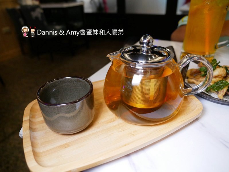 《新竹開到凌晨的店推薦》茶街複合式飲食店。從晚餐賣到宵夜。深夜牛肉麵x手工水餃x珍珠奶茶終於開賣啦!︱跨年包場聚餐超適合(影片) 《新竹開到凌晨的店推薦》茶街複合式飲食店。從晚餐賣到宵夜。深夜牛肉麵x手工水餃x珍珠奶茶終於開賣啦!︱跨年包場聚餐超適合(影片)