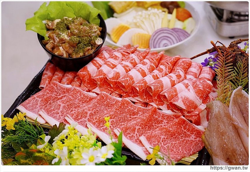 台中超狂屠龍到你家，客製化海鮮服務，一通電話在家吃屠龍大餐！