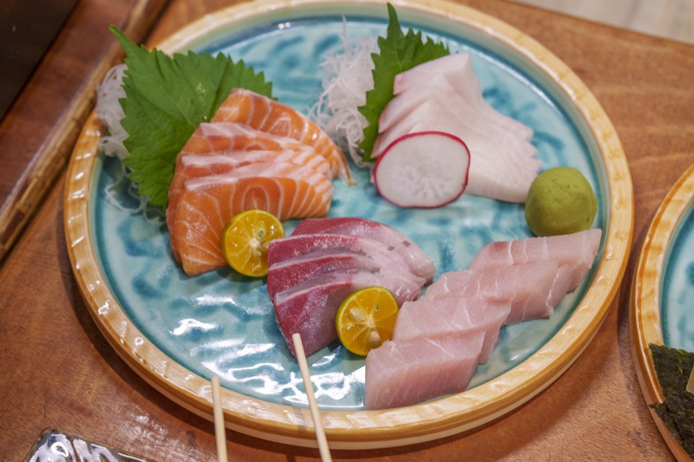 一氣水產居酒屋｜海味鮮度爆棚～串燒平均價格百元以內，下班放鬆聚會秘密基地 · 算命的說我很愛吃