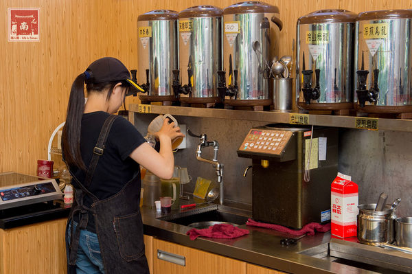 淬自然 巴克禮店：【台南東區】手沖茶飲｜天然滋味｜漸層飲料｜茶氣泡特調｜多口味珍珠~台南淬自然-巴克禮店