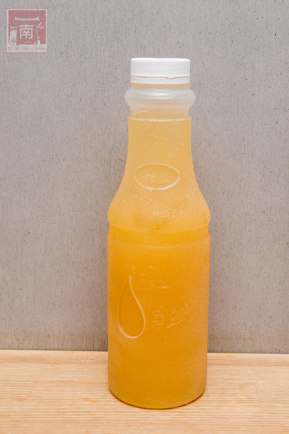 【台南東區】銅板價茶奶酥吐司麵包｜手沖無農藥茶飲｜茶湯頭鍋燒意麵｜添加高大的古早味奶茶｜德安百貨輕食鍋燒飲品｜提供內用及外送平台外送~台南淬自然 - 南人幫