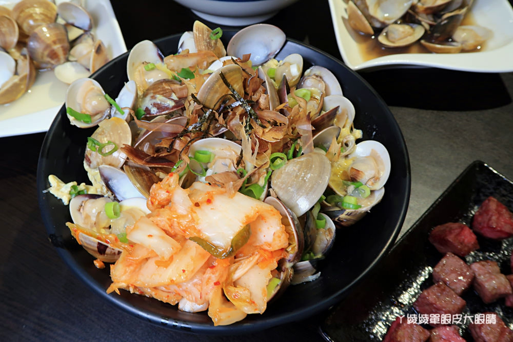 新竹城隍廟宵夜美食!蛤蜊控看過來,姓徐的客人點主食可折三十元