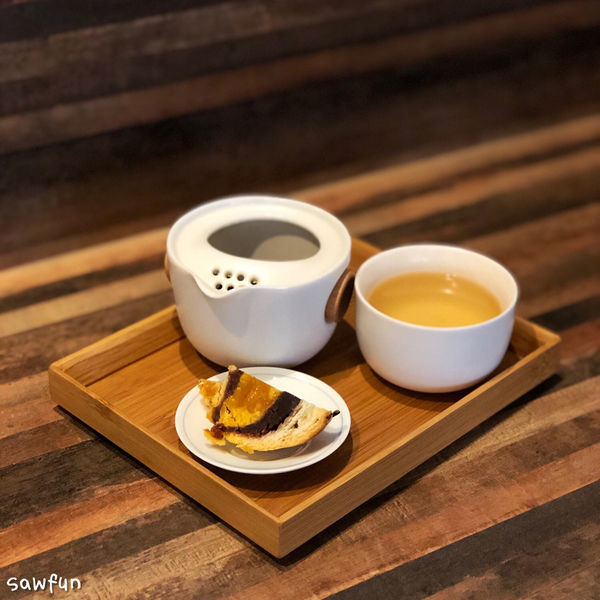 【台北美食】旅徒咖啡 Voyager Cafe 松江南京站不限時咖啡廳 手工咖啡 手工甜點 舒適環境 最愛濕潤口感提拉米蘇