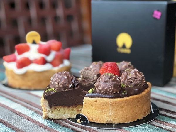 午夜甜點:台中美食│午夜甜點〃隱藏版甜點店,當日現做,沒有實體店面,取貨時間只有晚上哦~