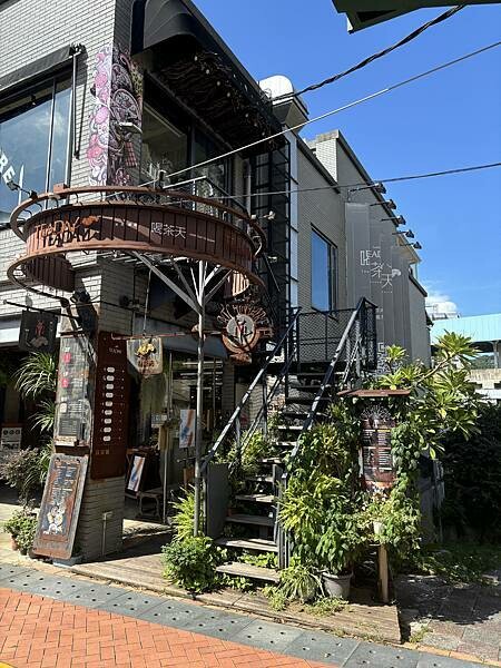 《桃園❤️鶯歌》鶯歌老街上生意超好的簡餐店Tea Day喝茶