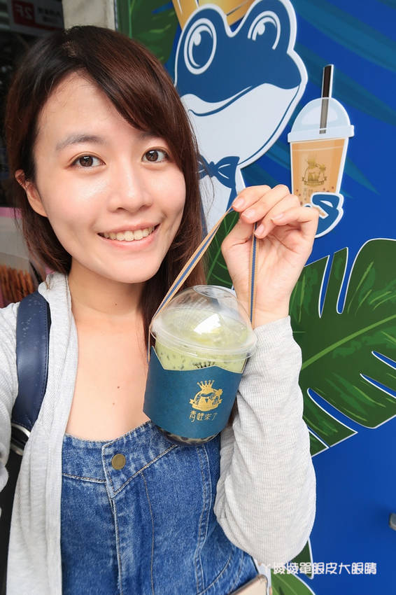 台中飲料｜青蛙來了！一中街人氣飲料店，愛廣場I PLAZA全新開幕手搖飲料