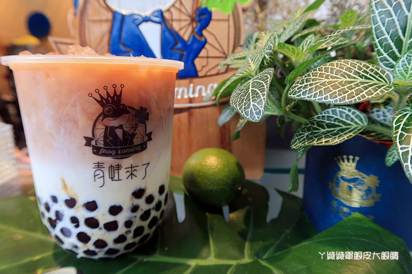 台中飲料｜青蛙來了！一中街人氣飲料店，愛廣場I PLAZA全新開幕手搖飲料