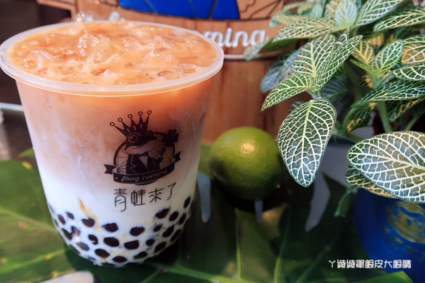 台中飲料｜青蛙來了！一中街人氣飲料店，愛廣場I PLAZA全新開幕手搖飲料