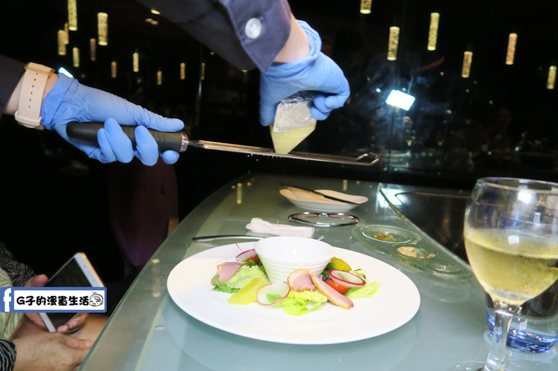 夏慕尼鐵板燒1314情人套餐 燻鴨凱薩沙拉