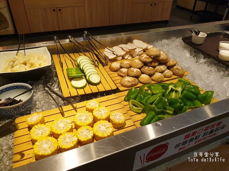 香香燒肉工坊|位於豐原的燒肉+火鍋吃到飽 🌱豆芽愛吃在台中