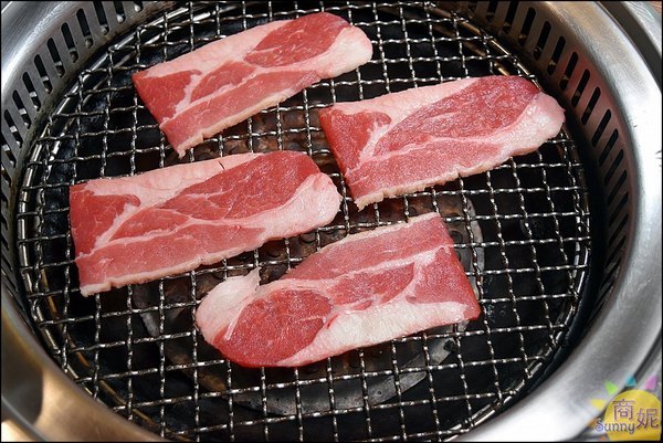 香香燒肉工坊:豐原吃到飽~香香燒肉工坊 日式禪風燒肉服務好不怕客人吃相當優質