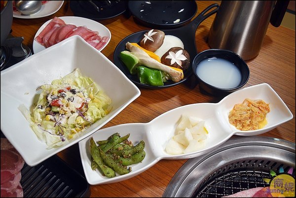 香香燒肉工坊:豐原吃到飽~香香燒肉工坊 日式禪風燒肉服務好不怕客人吃相當優質