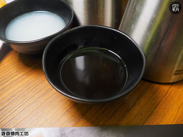 香香燒肉工坊： 香香燒肉工坊，豐原燒肉吃到飽，桌面很大可以擺很多肉跟食材~