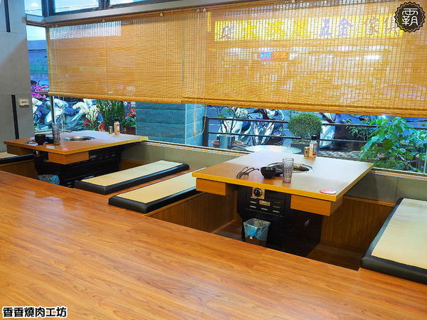 香香燒肉工坊： 香香燒肉工坊，豐原燒肉吃到飽，桌面很大可以擺很多肉跟食材~