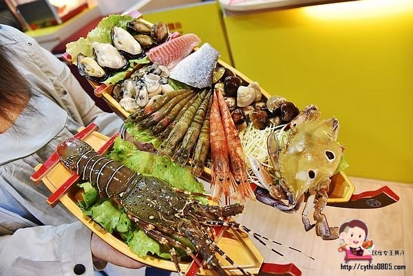 桃園夜市美食-大匠作健康湯鍋-安徽麻辣火鍋好新奇，湯頭實在好喝極了!! (邀約) @民宿女王芽月-美食.旅遊.全台趴趴走