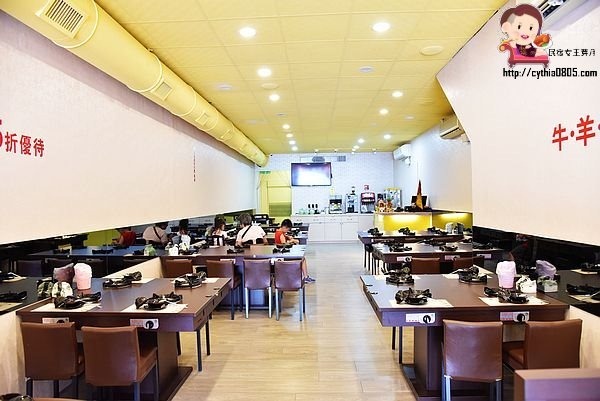 桃園夜市美食-大匠作健康湯鍋-安徽麻辣火鍋好新奇，湯頭實在好喝極了!! (邀約) @民宿女王芽月-美食.旅遊.全台趴趴走