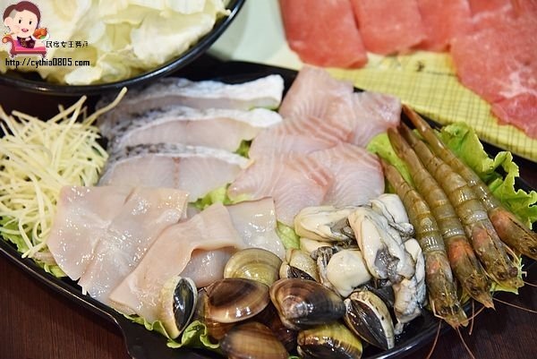 桃園夜市美食-大匠作健康湯鍋-安徽麻辣火鍋好新奇，湯頭實在好喝極了!! (邀約) @民宿女王芽月-美食.旅遊.全台趴趴走