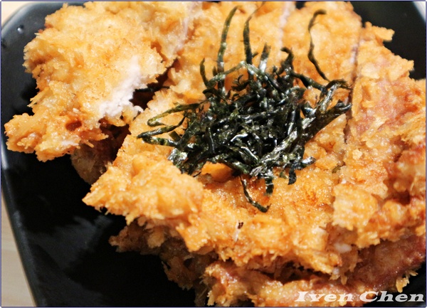 大同町：《中壢丼飯》堪稱最高CP值的肉多多雙併系列丼飯/日式豬排/吃飽也吃得很精彩/ 『大同町 - 平價日式豬排、炸雞塊丼飯 專賣』