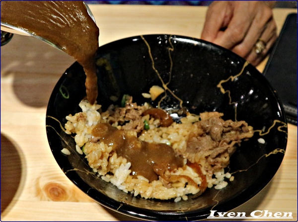 大同町：《中壢丼飯》堪稱最高CP值的肉多多雙併系列丼飯/日式豬排/吃飽也吃得很精彩/ 『大同町 - 平價日式豬排、炸雞塊丼飯 專賣』