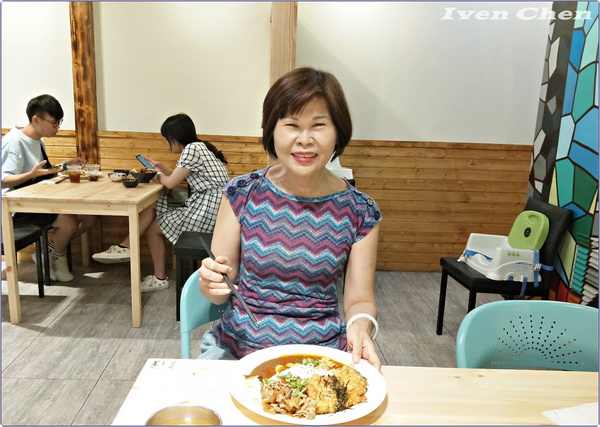 大同町：《中壢丼飯》堪稱最高CP值的肉多多雙併系列丼飯/日式豬排/吃飽也吃得很精彩/ 『大同町 - 平價日式豬排、炸雞塊丼飯 專賣』