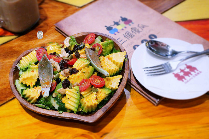 三個傻瓜（信義）/ Kate's FZ