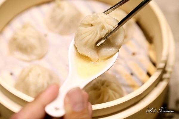 漢來上海湯包:【台南美食】漢來上海湯包進駐南紡購物中心!全台第二間分店落腳台南~