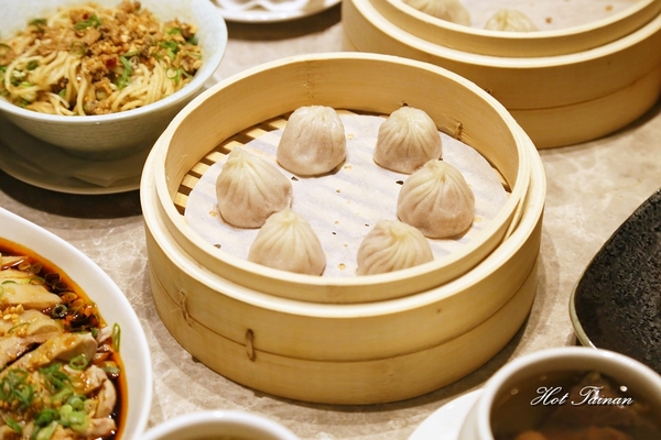 漢來上海湯包:【台南美食】漢來上海湯包進駐南紡購物中心!全台第二間分店落腳台南~