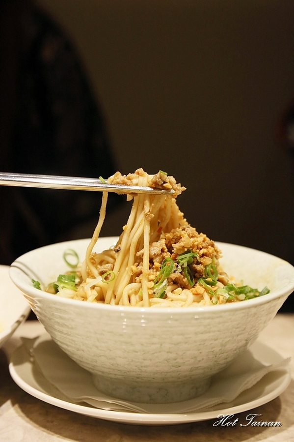 漢來上海湯包:【台南美食】漢來上海湯包進駐南紡購物中心!全台第二間分店落腳台南~