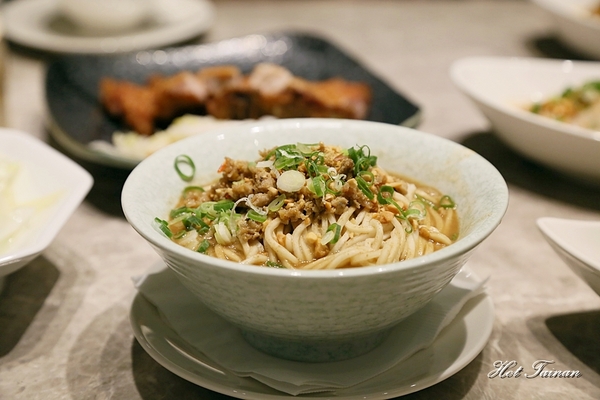 漢來上海湯包:【台南美食】漢來上海湯包進駐南紡購物中心!全台第二間分店落腳台南~