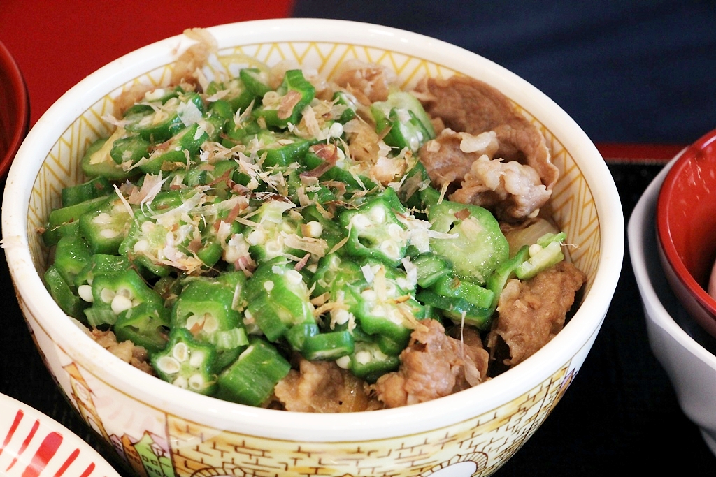 台中西屯，すき家 Sukiya台中店開幕啦!主打平價丼飯，要來搶攻大家的胃啦! - 微笑Joe幸運