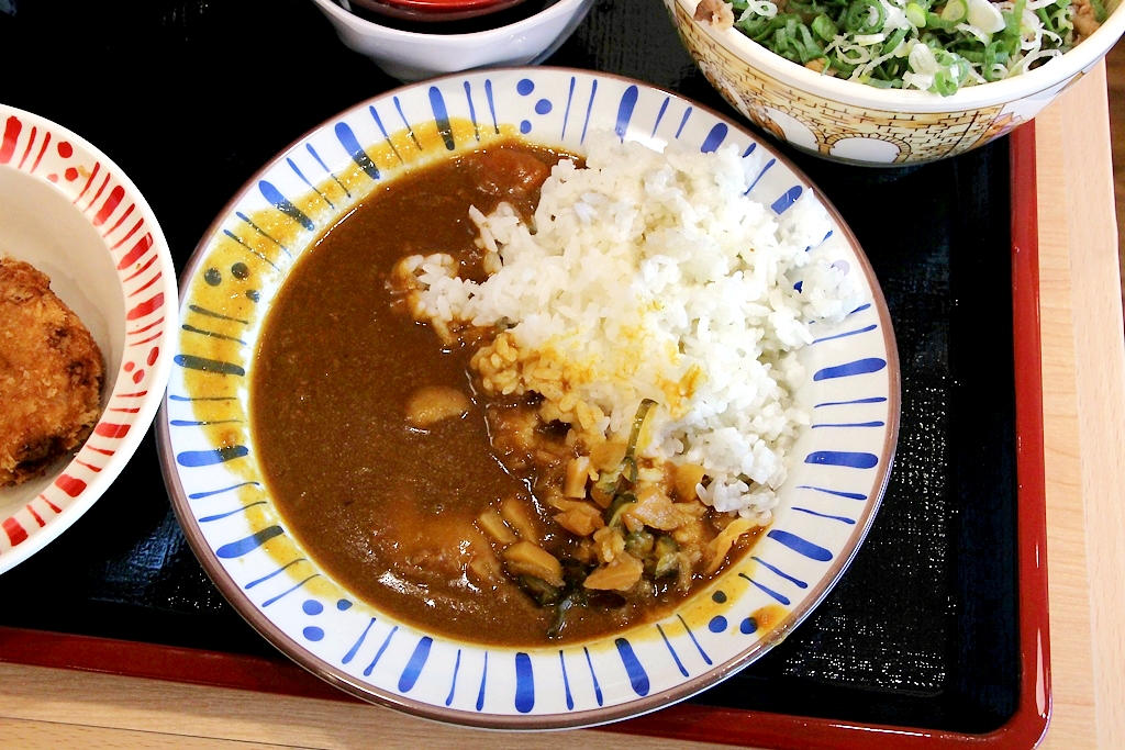 台中西屯，すき家 Sukiya台中店開幕啦!主打平價丼飯，要來搶攻大家的胃啦! - 微笑Joe幸運