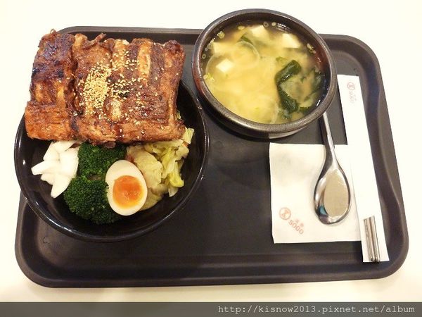 浮誇16-鬼爪肋排蓋飯.JPG 浮誇16-鬼爪肋排蓋飯.JPG