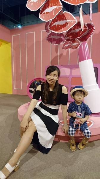 色廊展color gallery：高雄~色廊展 color gallery~大膽玩色彩~15種主題場景~好拍到不要不要的~