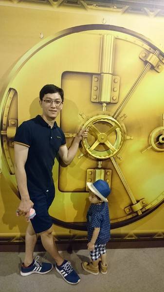 色廊展color gallery：高雄~色廊展 color gallery~大膽玩色彩~15種主題場景~好拍到不要不要的~