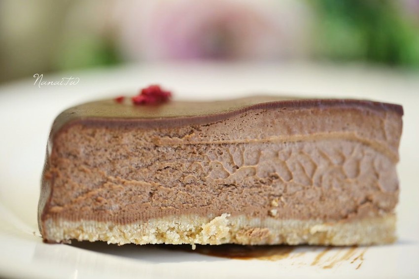 苗栗市美食》花甜咖啡屋。廢墟老宅翻修,搖身變馬卡龍色系的紫色小屋 - Nana愛旅行札記