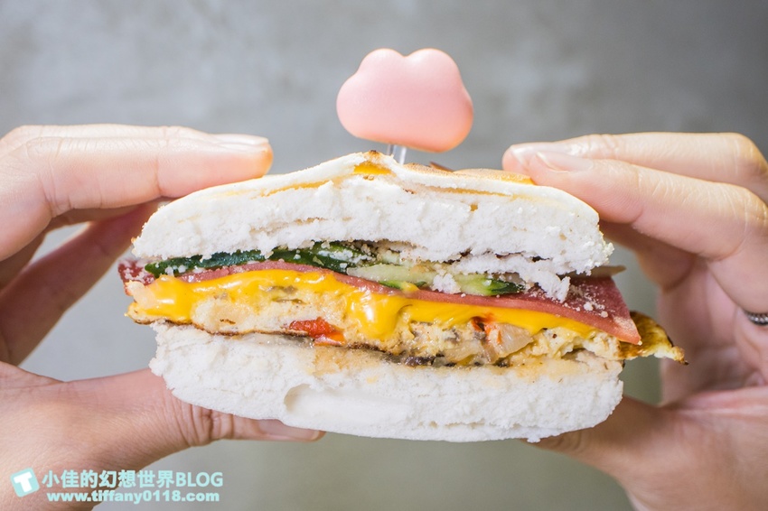 [南京三民站美食]Mr.雲創意食堂(附菜單)/創意烤饅頭+雲朵造型餐點好拍又好吃/交通方便價格實惠的捷運美食