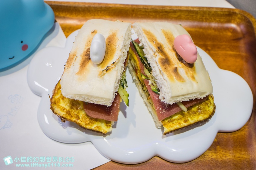 [南京三民站美食]Mr.雲創意食堂(附菜單)/創意烤饅頭+雲朵造型餐點好拍又好吃/交通方便價格實惠的捷運美食