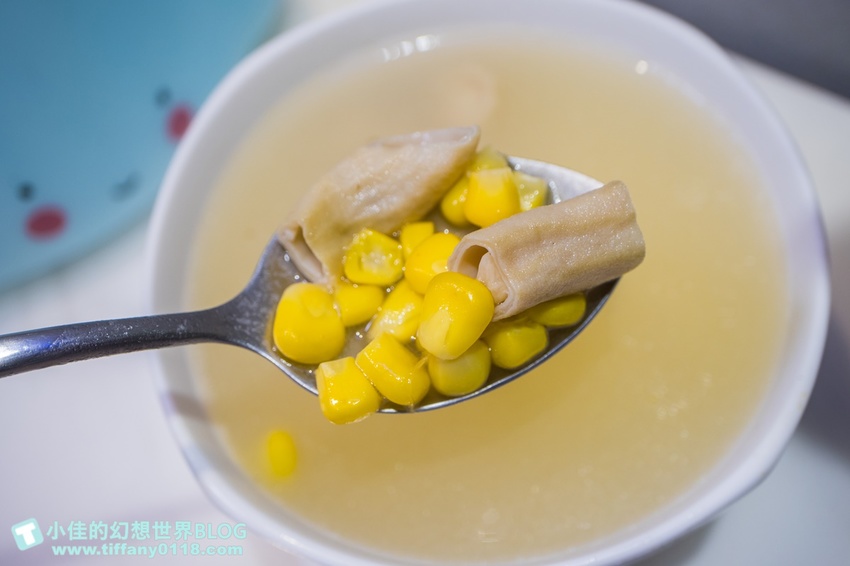 [南京三民站美食]Mr.雲創意食堂(附菜單)/創意烤饅頭+雲朵造型餐點好拍又好吃/交通方便價格實惠的捷運美食