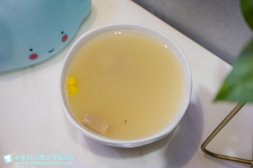 [南京三民站美食]Mr.雲創意食堂(附菜單)/創意烤饅頭+雲朵造型餐點好拍又好吃/交通方便價格實惠的捷運美食