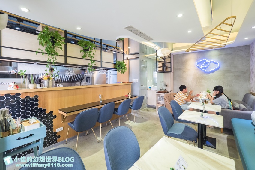 [南京三民站美食]Mr.雲創意食堂(附菜單)/創意烤饅頭+雲朵造型餐點好拍又好吃/交通方便價格實惠的捷運美食