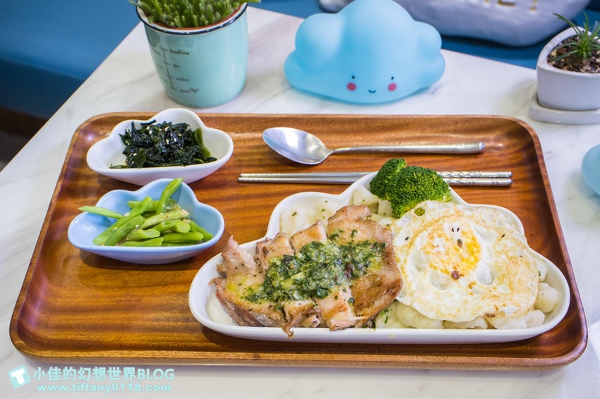 [南京三民站美食]Mr.雲創意食堂(附菜單)/創意烤饅頭+雲朵造型餐點好拍又好吃/交通方便價格實惠的捷運美食