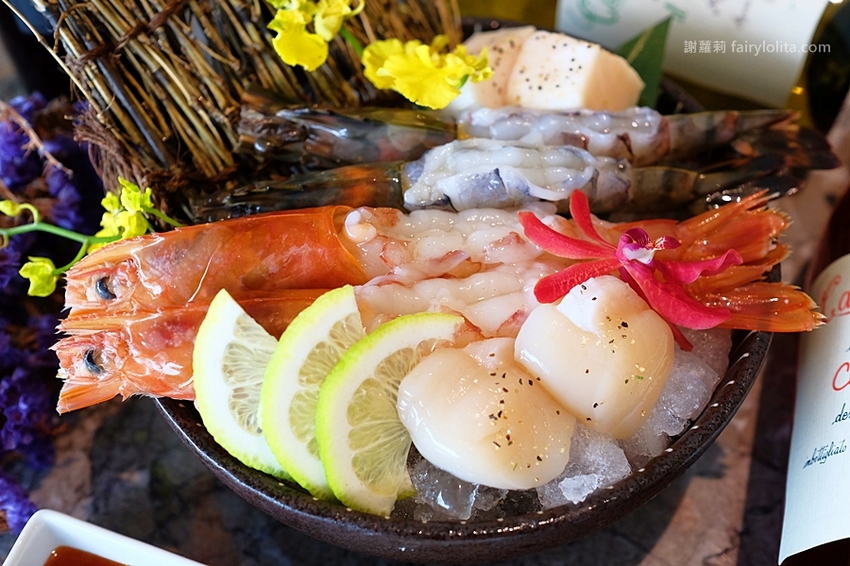 台中美食 | 佐賀野仁 / 日本和牛極緻燒肉放題。全台最狂吃到飽,整頭日本三大和牛「近江牛」讓你吃免驚! @蹦啾♥謝蘿莉 La vie heureuse