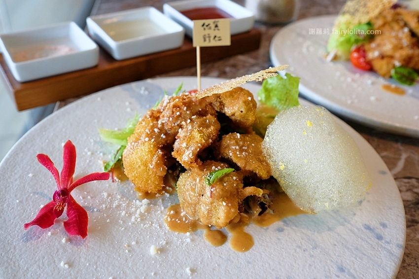 台中美食 | 佐賀野仁 / 日本和牛極緻燒肉放題。全台最狂吃到飽,整頭日本三大和牛「近江牛」讓你吃免驚! @蹦啾♥謝蘿莉 La vie heureuse