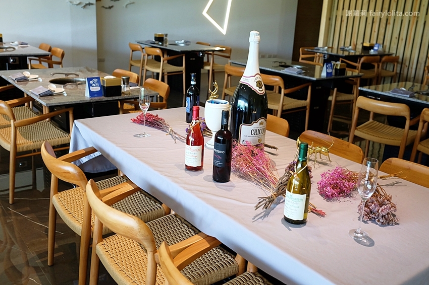 台中美食 | 佐賀野仁 / 日本和牛極緻燒肉放題。全台最狂吃到飽,整頭日本三大和牛「近江牛」讓你吃免驚! @蹦啾♥謝蘿莉 La vie heureuse