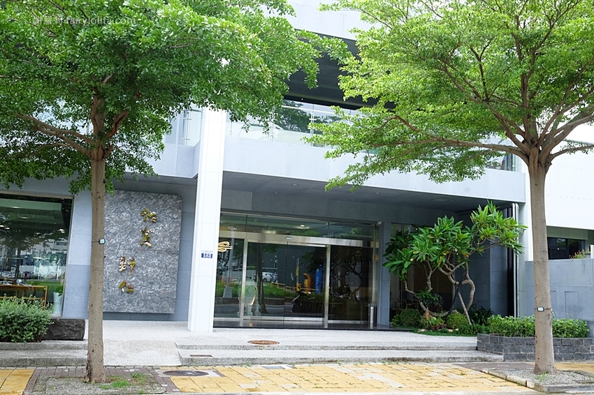 台中美食 | 佐賀野仁 / 日本和牛極緻燒肉放題。全台最狂吃到飽,整頭日本三大和牛「近江牛」讓你吃免驚! @蹦啾♥謝蘿莉 La vie heureuse