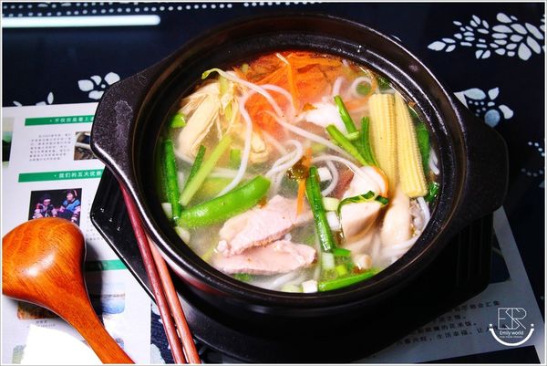 滇味鮮 雲南汽鍋雞 (13)